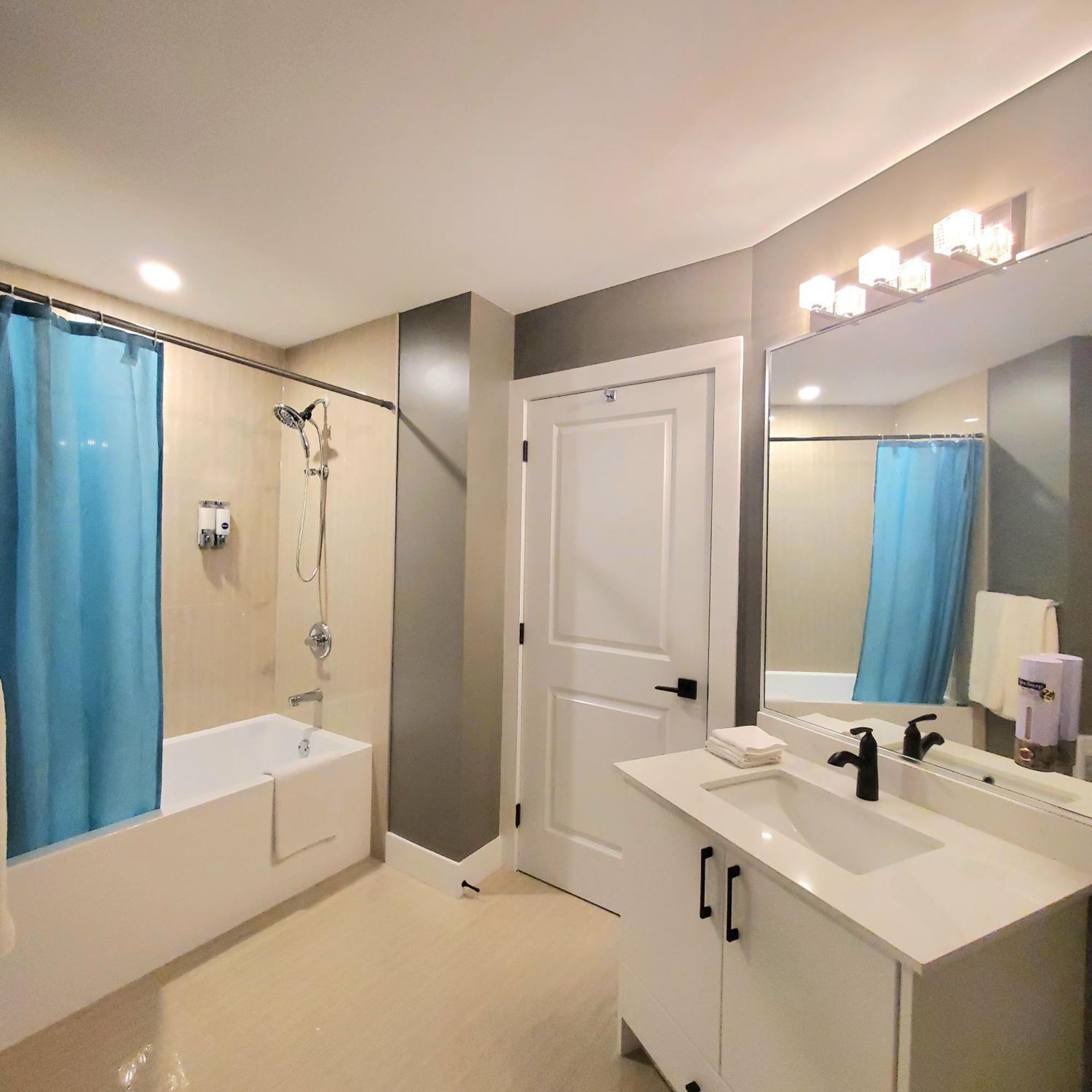 Mountain Retreat 3 Bedroom Garden House Near Heritage Park, Coliseum , Hwy 1, Fishing, Cultus Lake 칠리왝 외부 사진